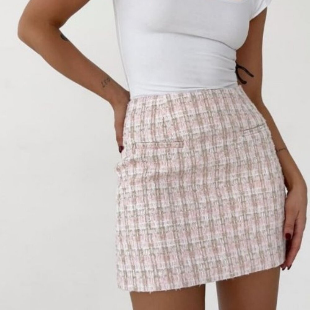 Rumored Junior's Pink Shimmery Tweed Mini Skirt Size Mโ